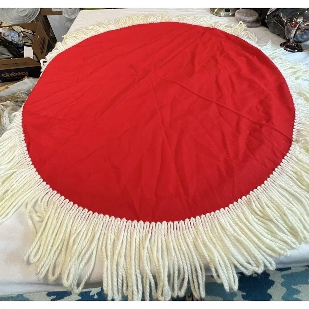 Vintage 80s Red Christmas Tablecloth Doily‎ 35